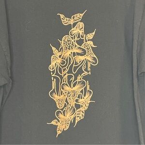 Earthfluenced Black Shirt with Mushroom Graphic Design on Back
